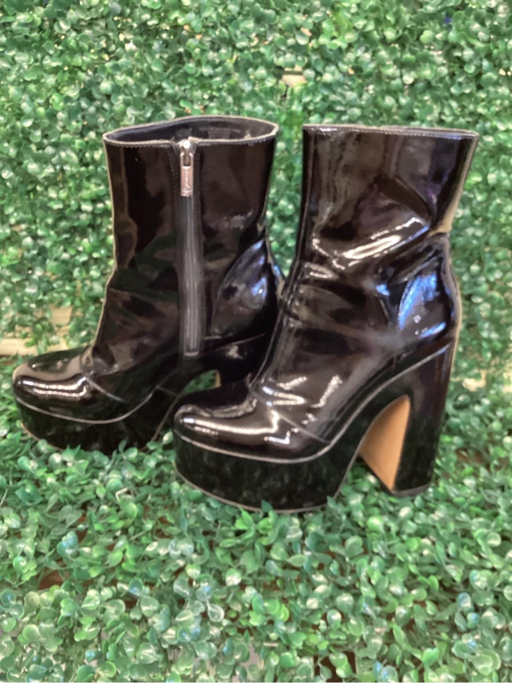 Jessica Simpson Black Patent Platform Ankle Boots